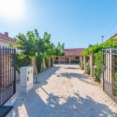 Family Friendly House With A Swimming Pool Debeljak, Zadar - 25720 Sukosan