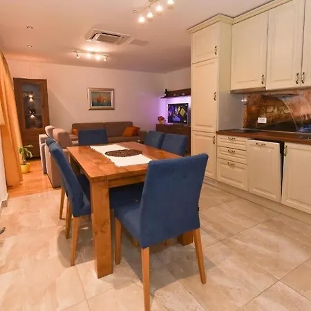 Family Friendly House With A Swimming Pool Debeljak, Zadar - 25720 Holiday home *