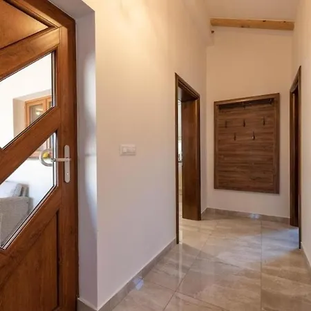 Holiday home Family Friendly House With A Swimming Pool Debeljak, Zadar - 25720 *